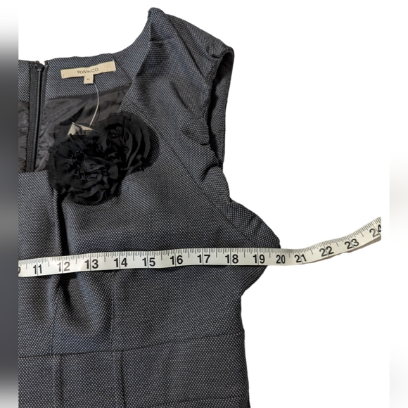 NWT 🆕 RW&Co. Sheath Dress with Removal Floral Accent - Picture 8 of 9
